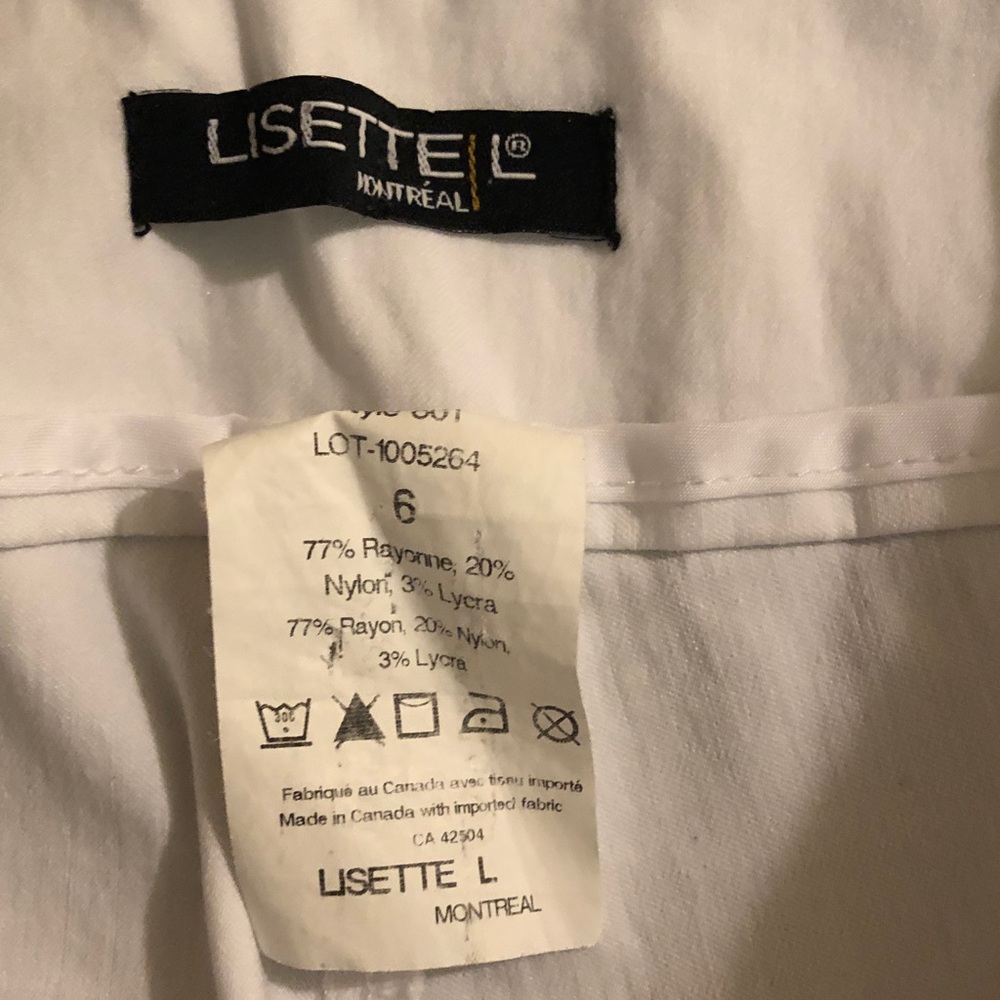 LISETTE White Pants with Branded Metal Tag - Picture 3 of 3